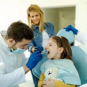 5 Tips From a Children’s Dentist in Garden City to Avoid Cavity